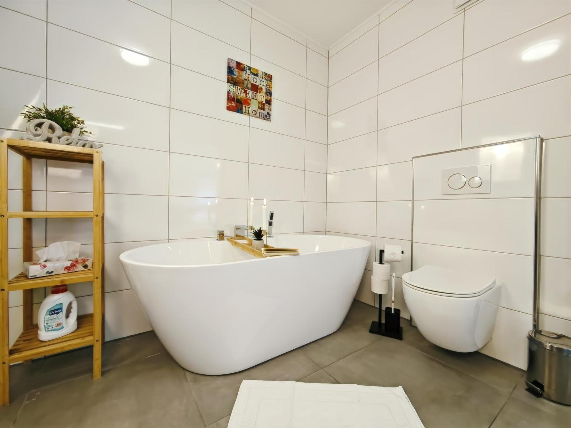 Kaiserin Sisi Fuer Bis Zu 6 - Arbeitsplatz, Badewanne, Parkplatz, Waschmaschine ดิงเคลส์บืล ภายนอก รูปภาพ